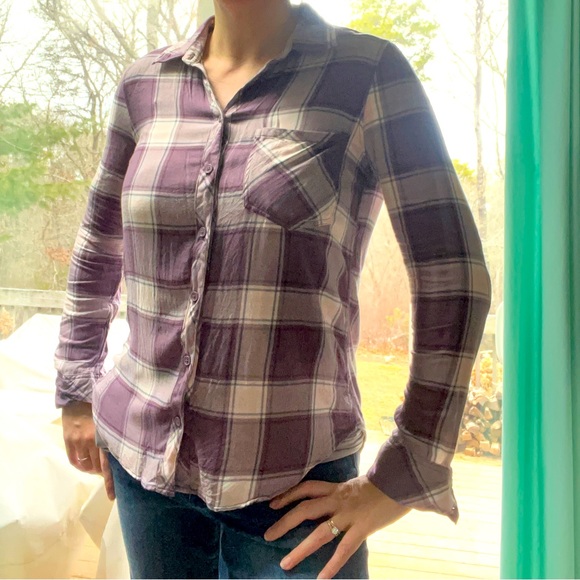 Button down - Picture 1 of 5